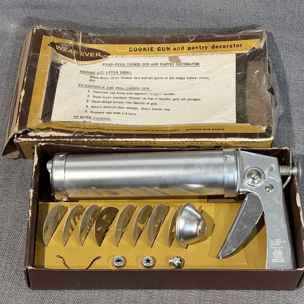 Vintage Wear-Ever Aluminum Cookie‎ Gun and Pastry Decorator Set No. 3365